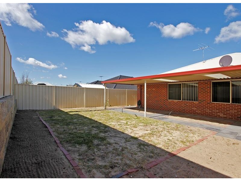 2 Overdene Pass, Banksia Grove WA 6031