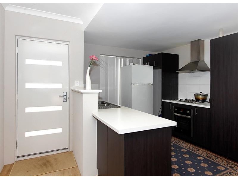 12 Nashville Loop, Currambine WA 6028