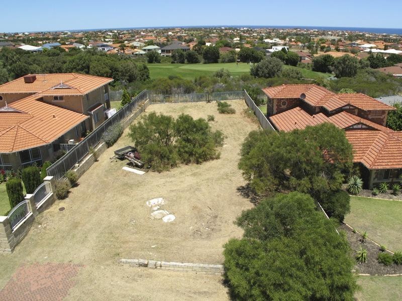 18 Meadowbrook Promenade, Currambine WA 6028