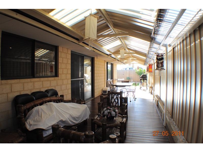 10 Sefton Place, Landsdale WA 6065