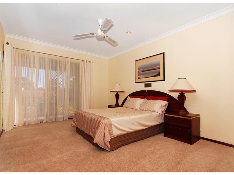 4 Glenfinnan Court, Hamersley WA 6022