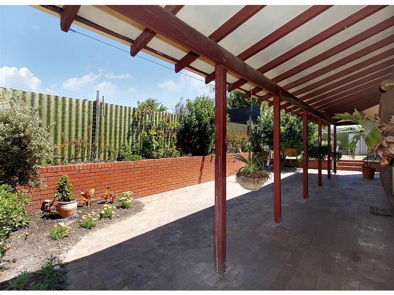 4 Glenfinnan Court, Hamersley WA 6022