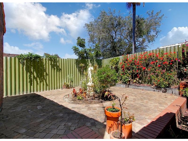 4 Glenfinnan Court, Hamersley WA 6022