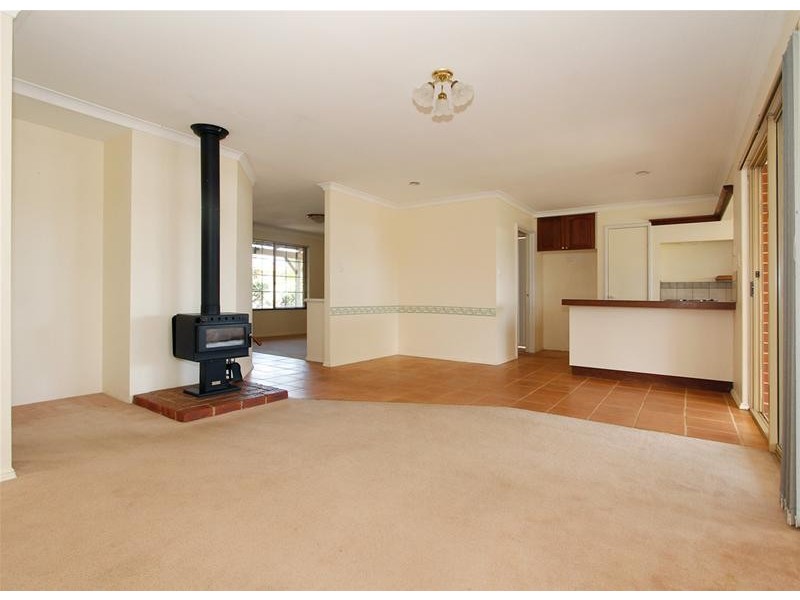 5 Hitek Court, Merriwa WA 6030