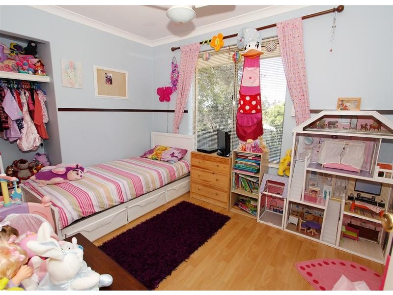 8 Nilsen Ridge, Clarkson WA 6030