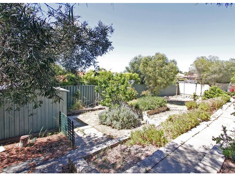 8 Nilsen Ridge, Clarkson WA 6030