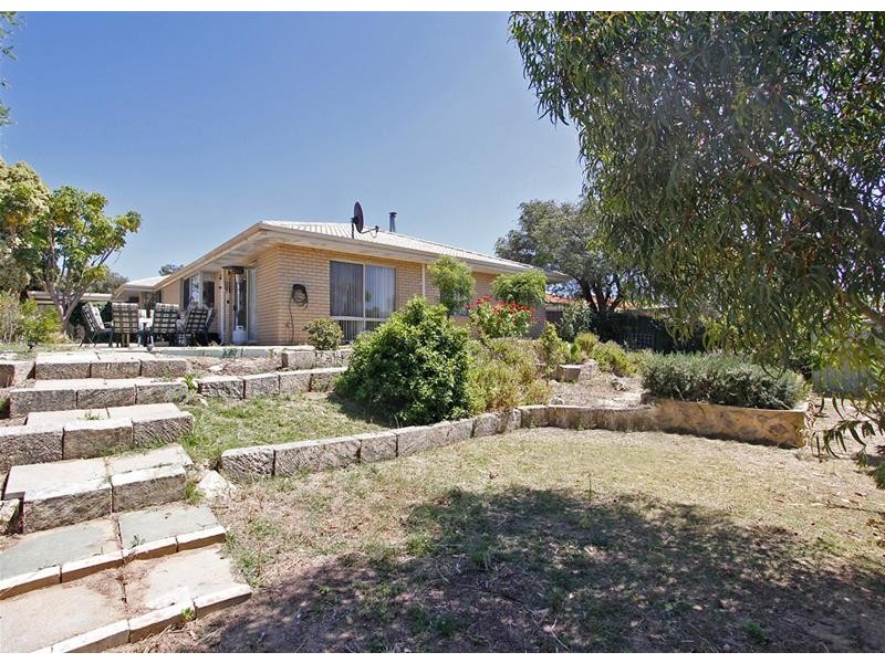 8 Nilsen Ridge, Clarkson WA 6030