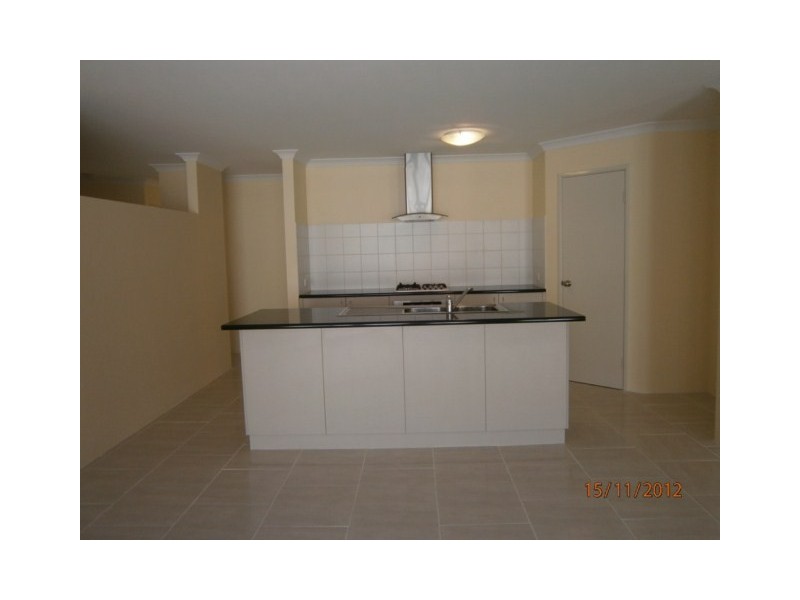 32 Bluewater Drive, Alkimos WA 6038