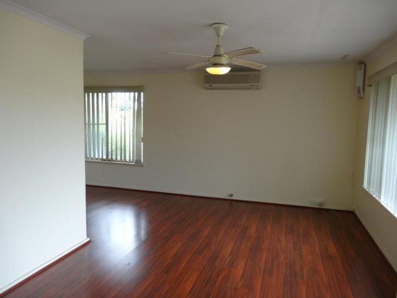 2 Abney Street, Beldon WA 6027