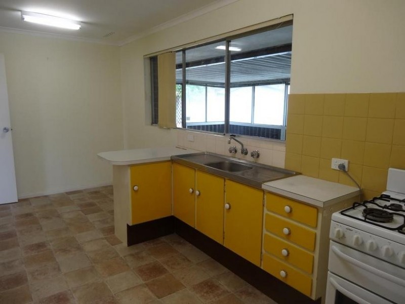 2 Abney Street, Beldon WA 6027