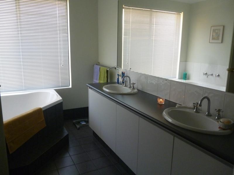 44 Miramare Boulevard, Currambine WA 6028