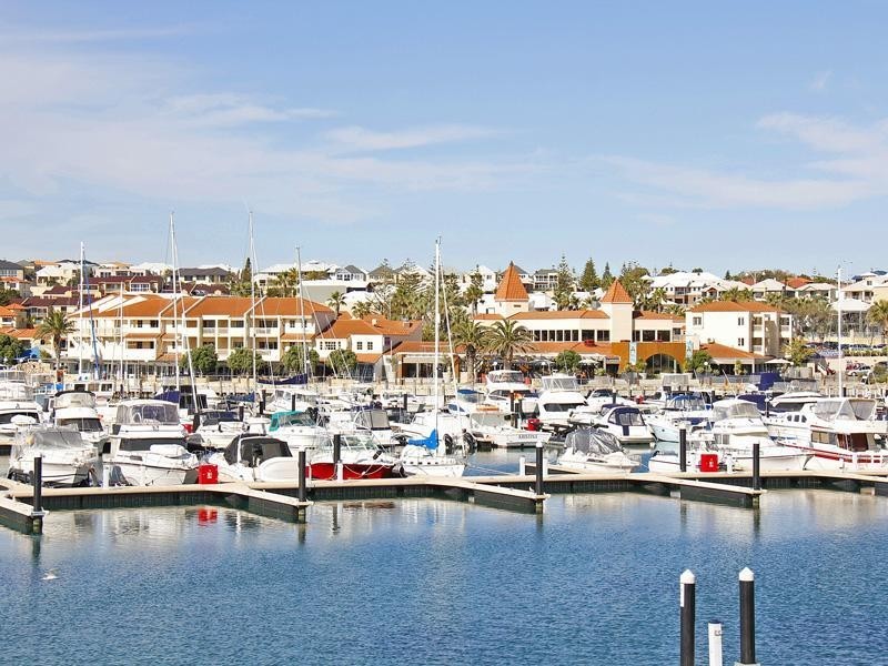 20 Rainham Avenue, Mindarie WA 6030