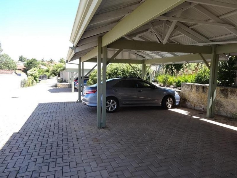 3/5 Catrine Court, Kingsley WA 6026