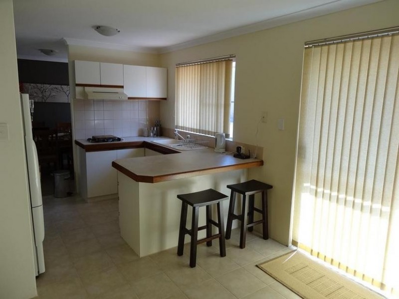 3/5 Catrine Court, Kingsley WA 6026