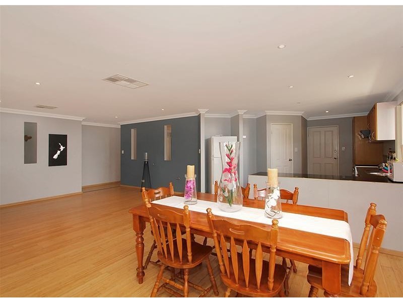 26 San Teodoro Avenue, Sinagra WA 6065