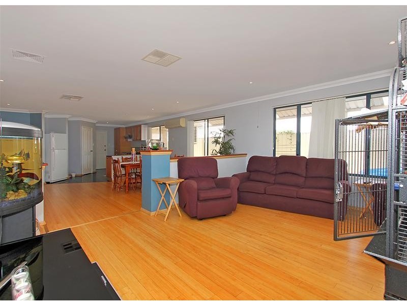 26 San Teodoro Avenue, Sinagra WA 6065