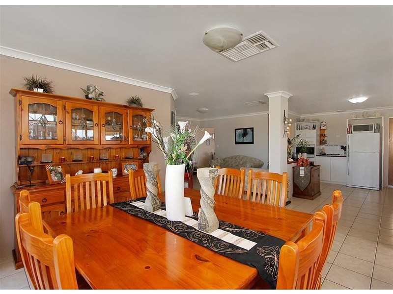 50 Ailsacraig Ramble, Kinross WA 6028