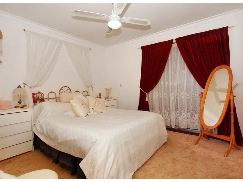 32 Simpson Drive, Padbury WA 6025