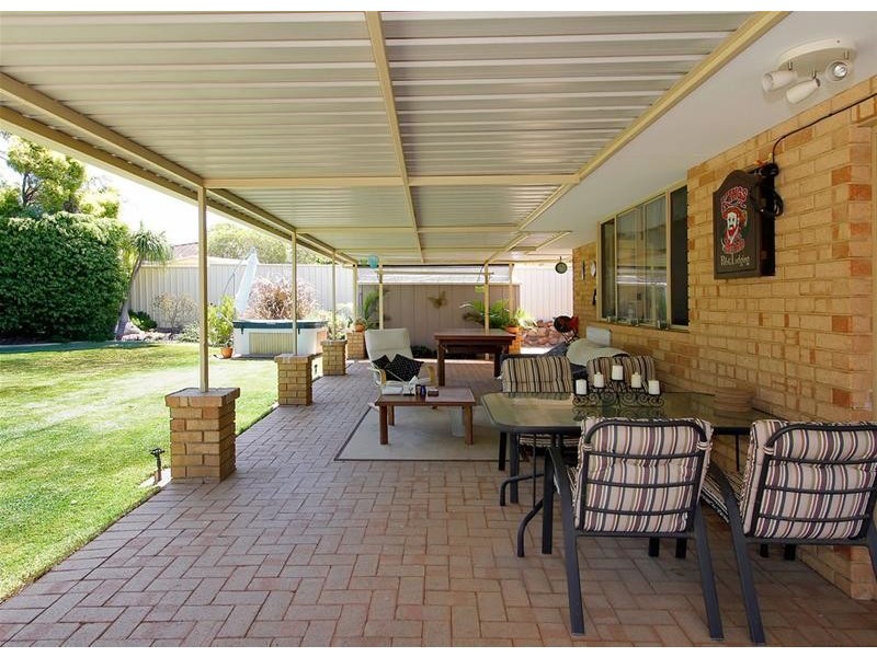 1 Quesnel Place, Joondalup WA 6027