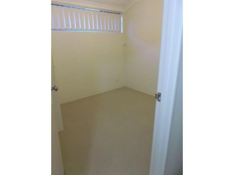 15 Bentham Turn, Banksia Grove WA 6031