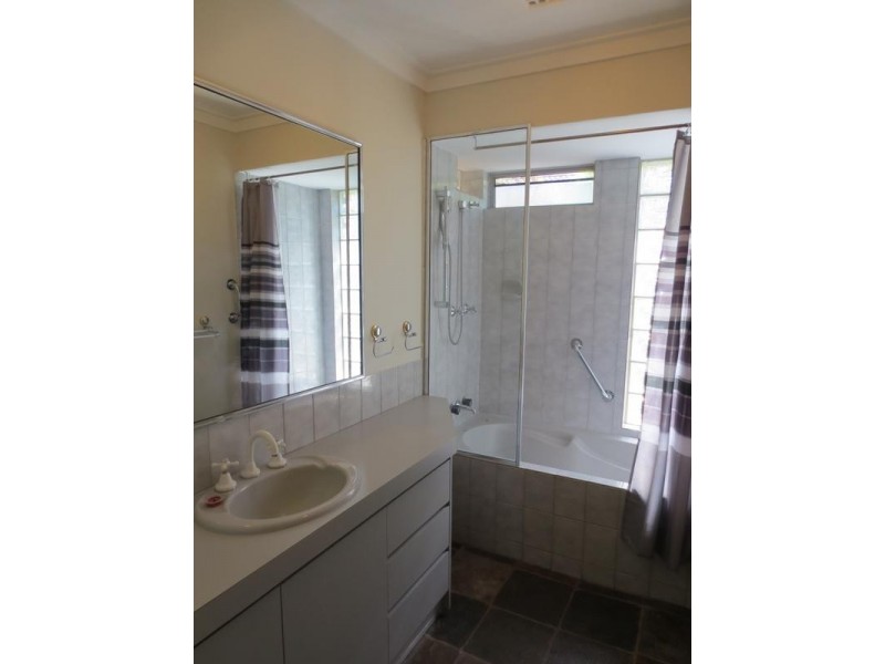 24b Koolyanga Road, Mullaloo WA 6027