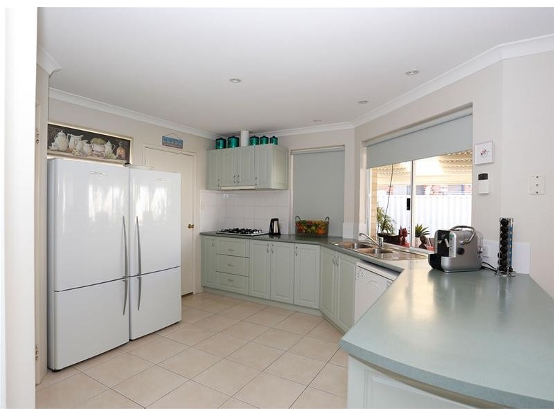 40 Woodbine Loop, Tapping WA 6065