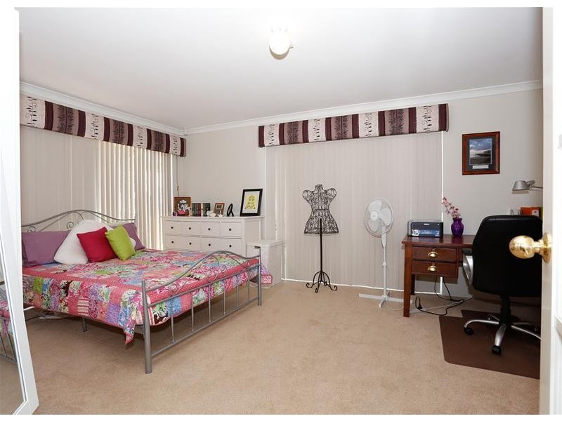 40 Woodbine Loop, Tapping WA 6065