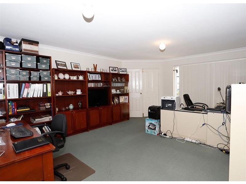 40 Woodbine Loop, Tapping WA 6065