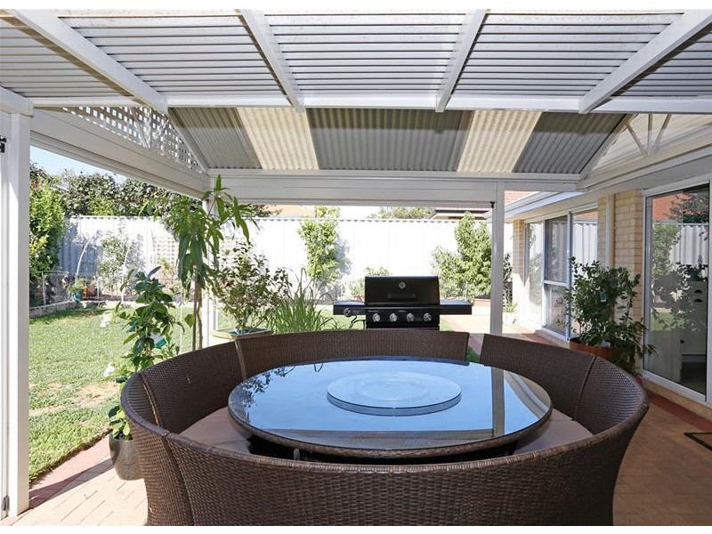 40 Woodbine Loop, Tapping WA 6065