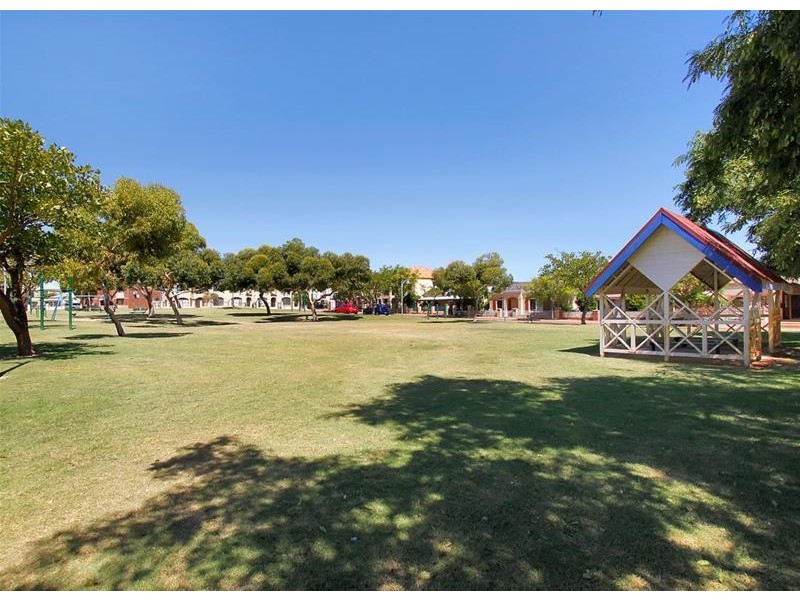 9 Becontree Way, Joondalup WA 6027