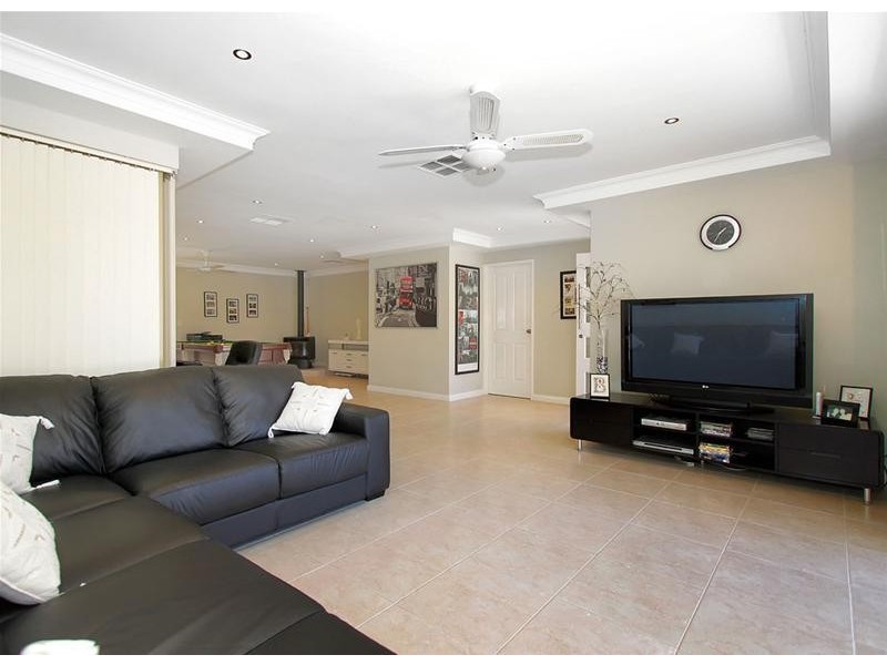 16 Rannoch Rise, Joondalup WA 6027