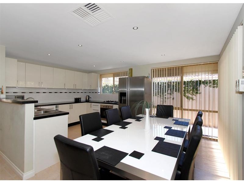 16 Rannoch Rise, Joondalup WA 6027