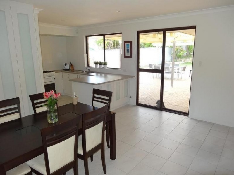 5 Dillon Glade, Joondalup WA 6027