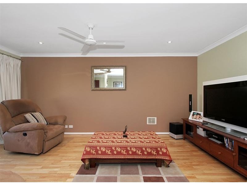 2 Sebago Court, Joondalup WA 6027