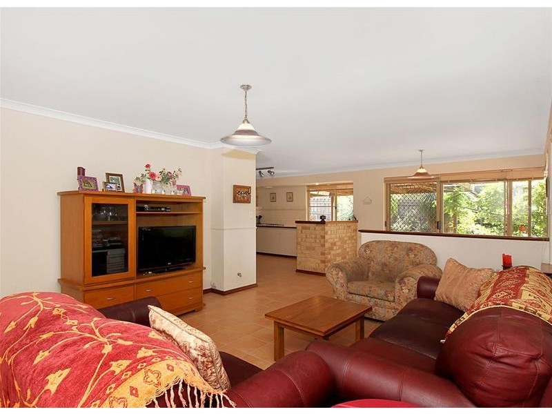 1 Quinault Loop, Joondalup WA 6027