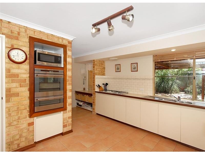 1 Quinault Loop, Joondalup WA 6027