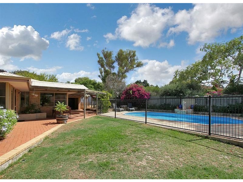 1 Quinault Loop, Joondalup WA 6027