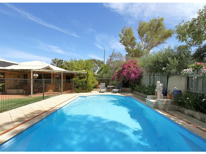 1 Quinault Loop, Joondalup WA 6027