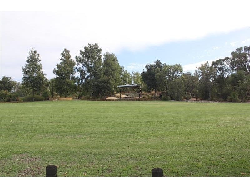 26 Nambi Parkway, Banksia Grove WA 6031