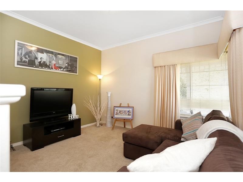 77 Willespie Drive, Pearsall WA 6065