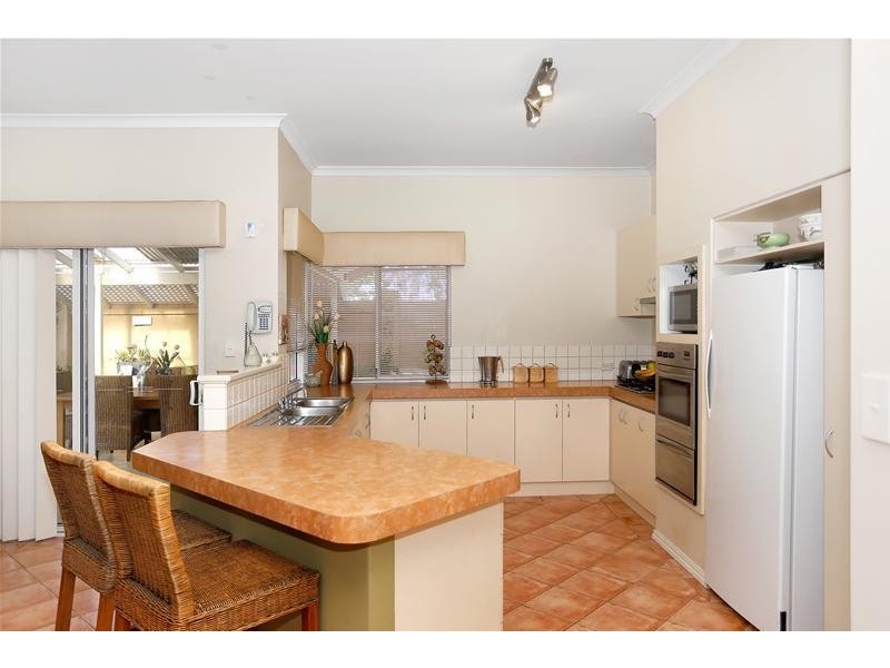 77 Willespie Drive, Pearsall WA 6065