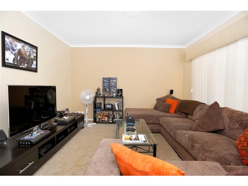 77 Willespie Drive, Pearsall WA 6065