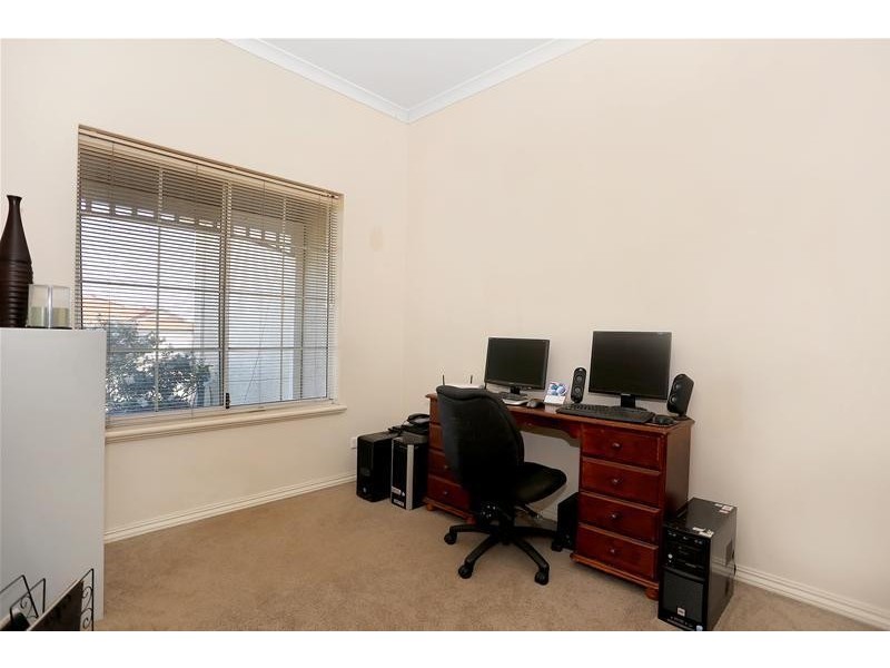 77 Willespie Drive, Pearsall WA 6065