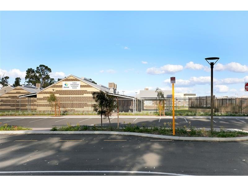 77 Willespie Drive, Pearsall WA 6065