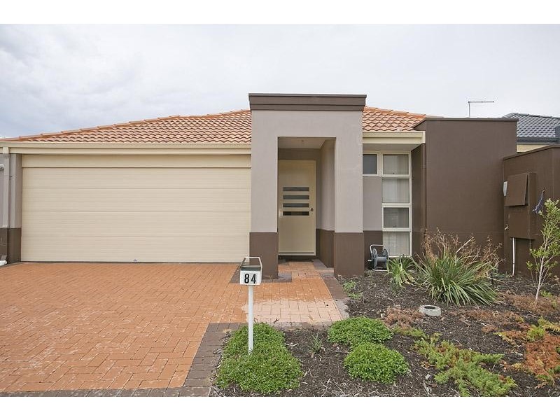 84 Kurrajong Boulevard, Banksia Grove WA 6031