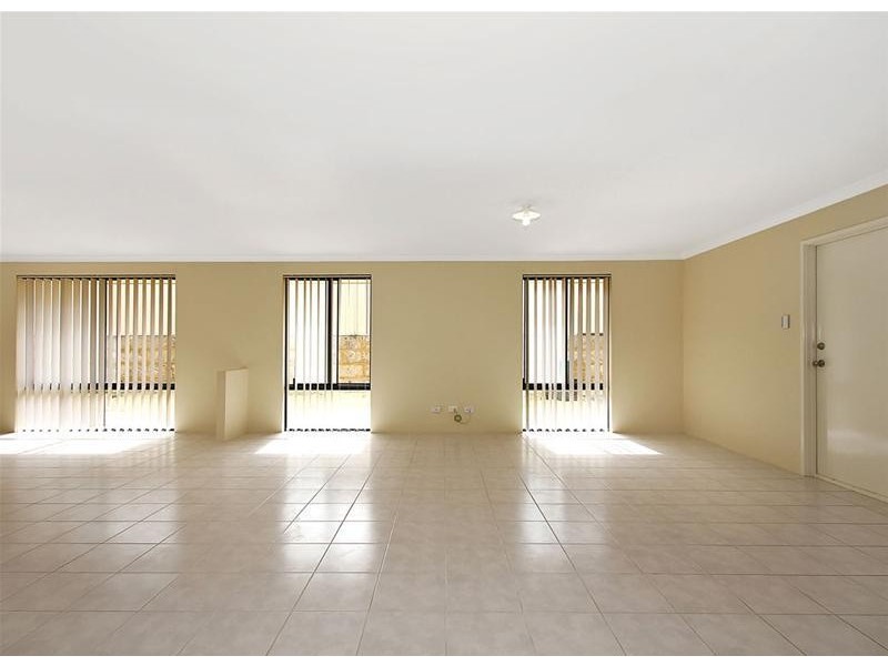 3 Lynella Circuit, Banksia Grove WA 6031