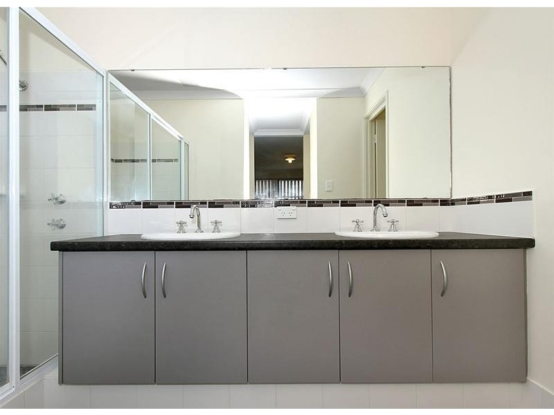 3 Lynella Circuit, Banksia Grove WA 6031