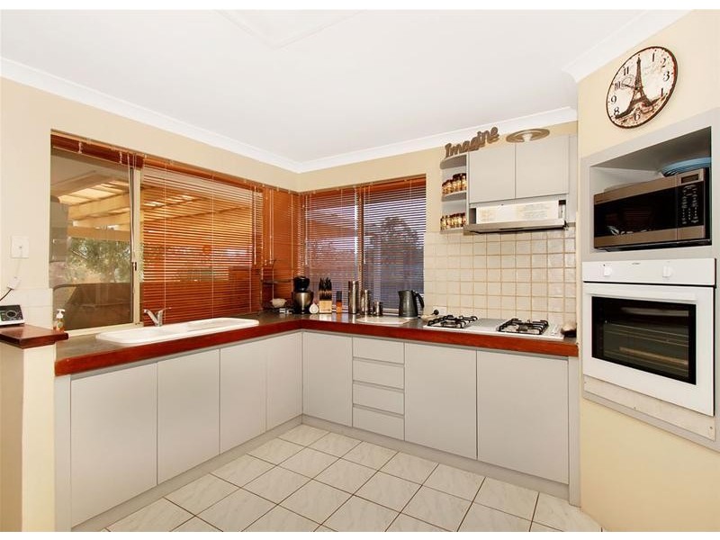 18 Clermont Gardens, Currambine WA 6028