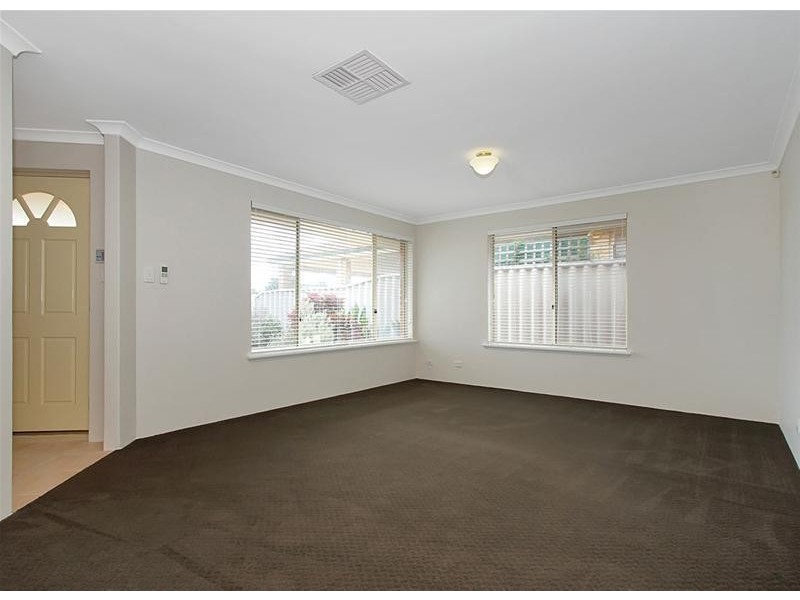 19B Stonehaven Parade, Kinross WA 6028