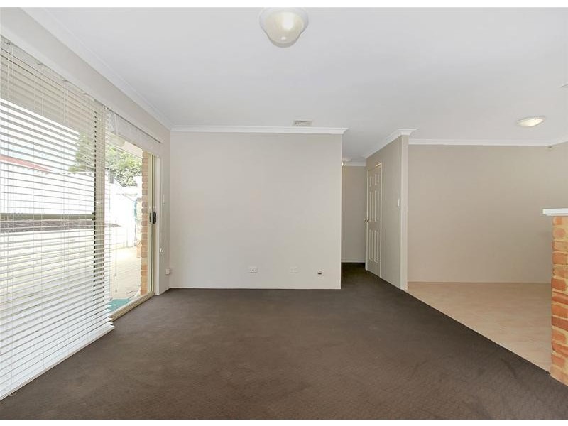 19B Stonehaven Parade, Kinross WA 6028